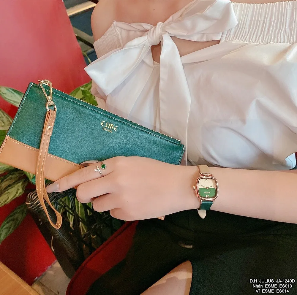 Đồng Hồ Nữ JA-1240D Julius Hàn Quốc Dây Da (Xanh Lá) -đeo trên tay mẫu và túi
