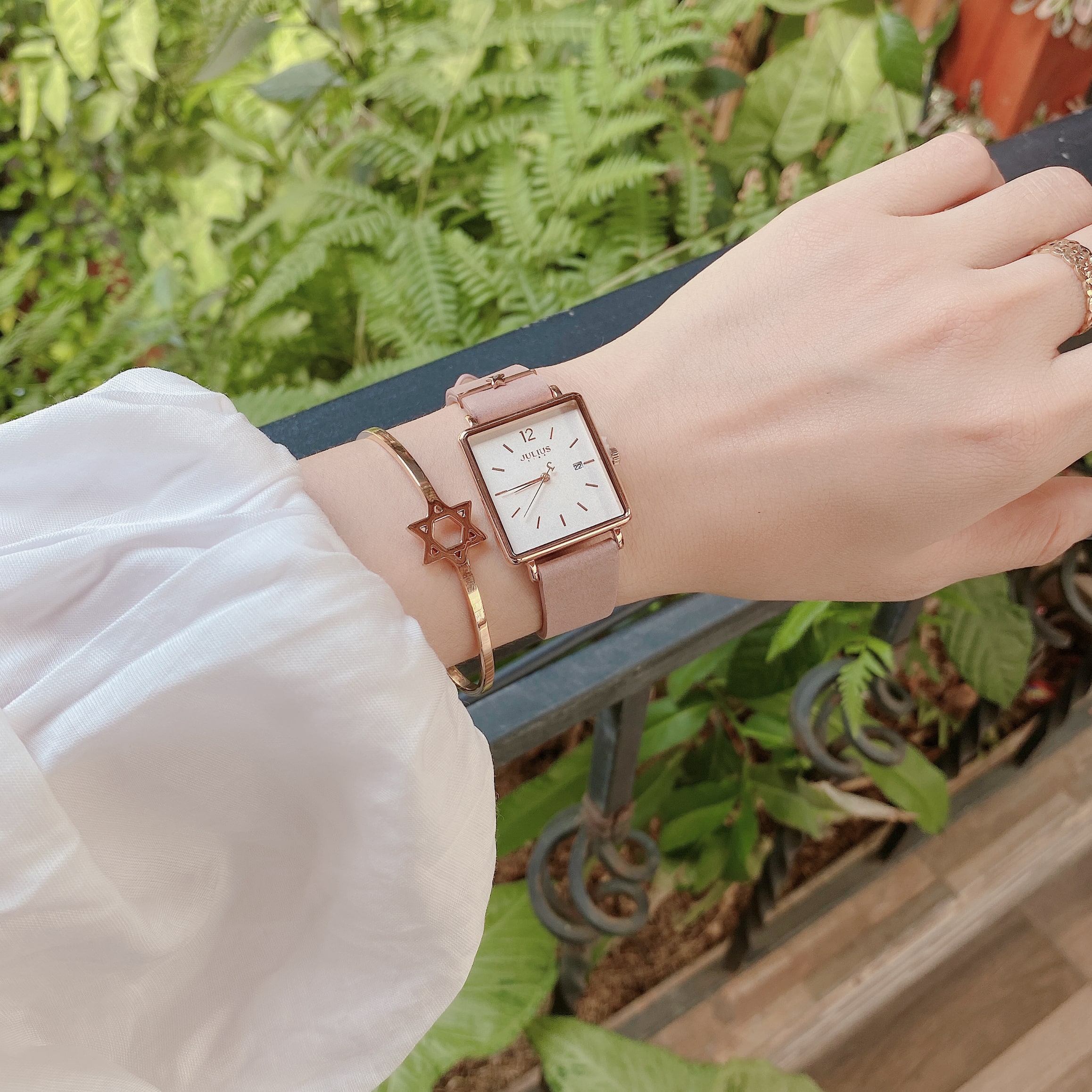 Đồng Hồ Nữ JS-048B Julius Star Kính Sapphire Hàn Quốc (Hồng)
