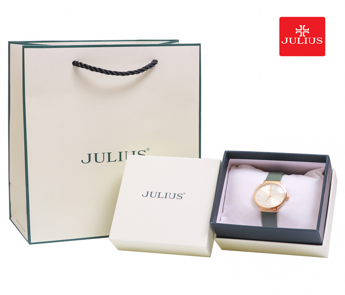 Mua đồng hồ tặng người yêu tại Julius