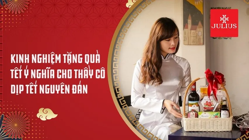 Tặng quà tết cho thầy cô